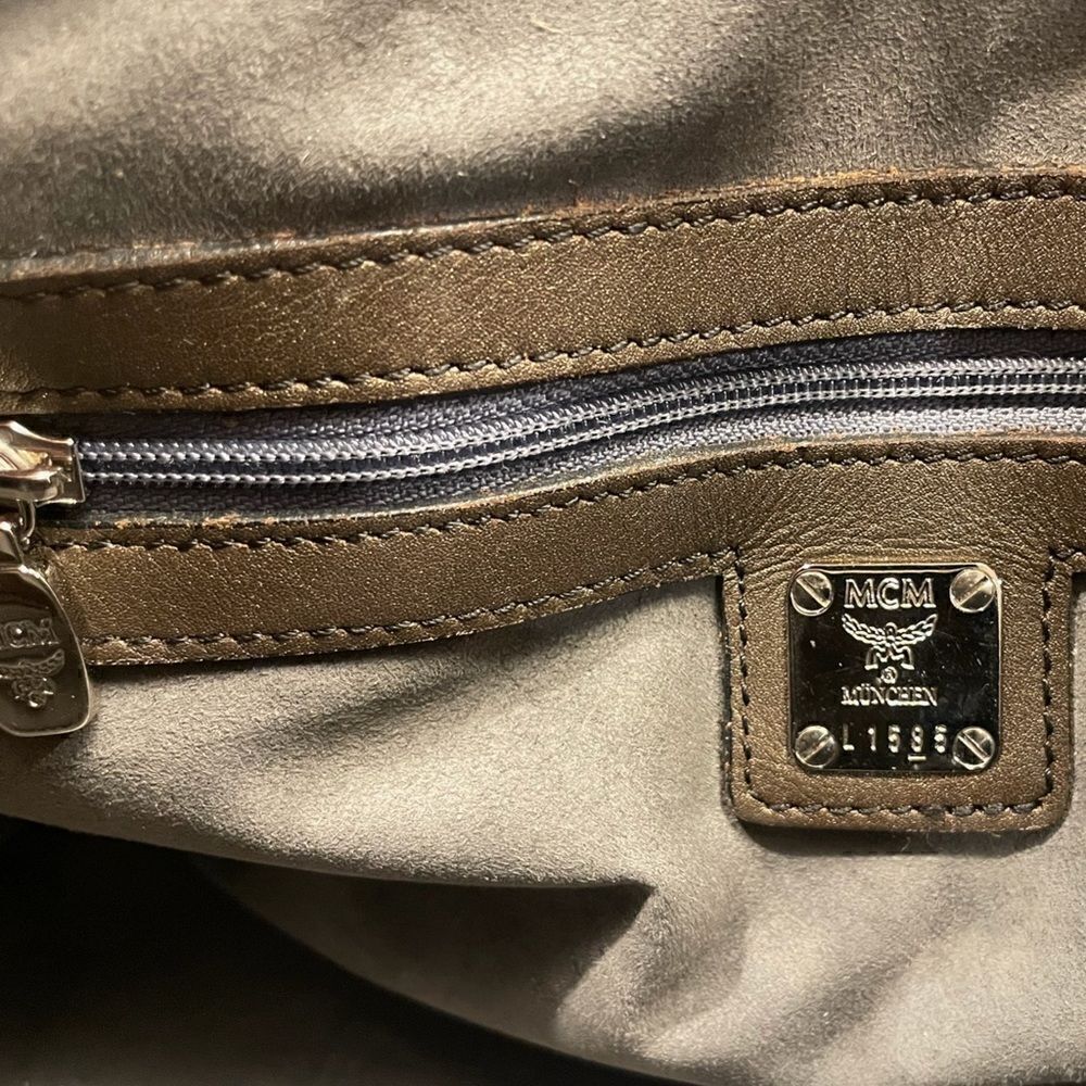 MCM Visetos Python Lion Princess Boston Top Handle Bag - Picture 9 of 13